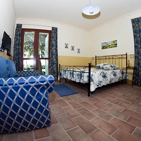Borgo San Giuliano Фермерский дом