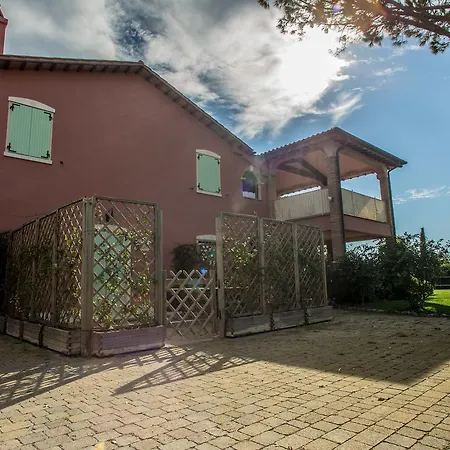 Фермерский дом Borgo San Giuliano Bagno Roselle