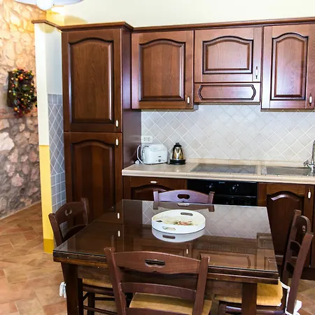 Borgo San Giuliano Фермерский дом *
