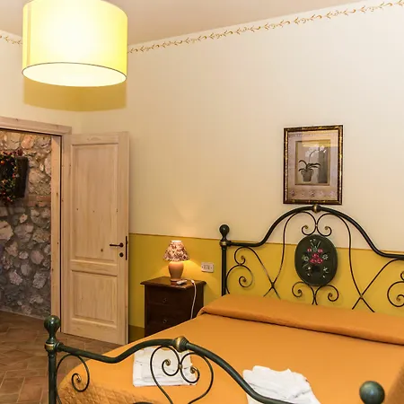 Borgo San Giuliano Фермерский дом *