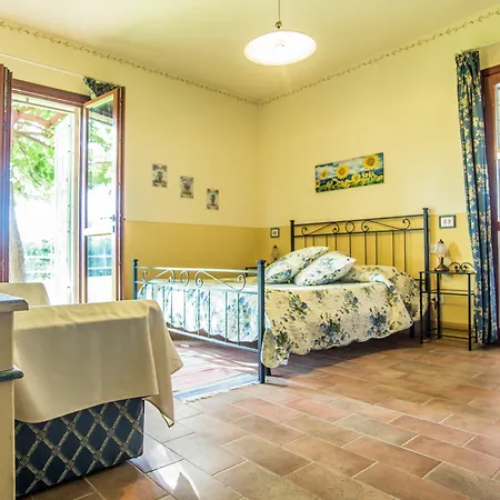 Фермерский дом Borgo San Giuliano *