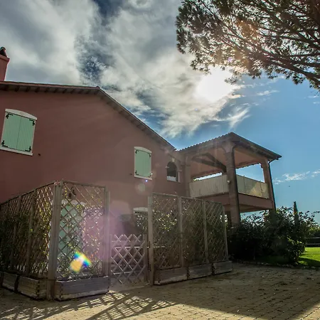 Фермерский дом Borgo San Giuliano Bagno Roselle